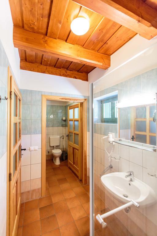 Oereghegyi Apartman Vindornyalak الغرفة الصورة