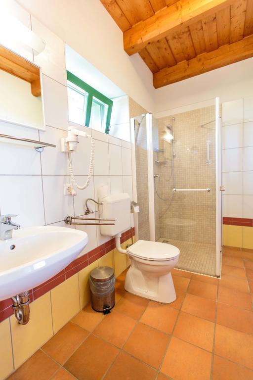 Oereghegyi Apartman Vindornyalak الغرفة الصورة